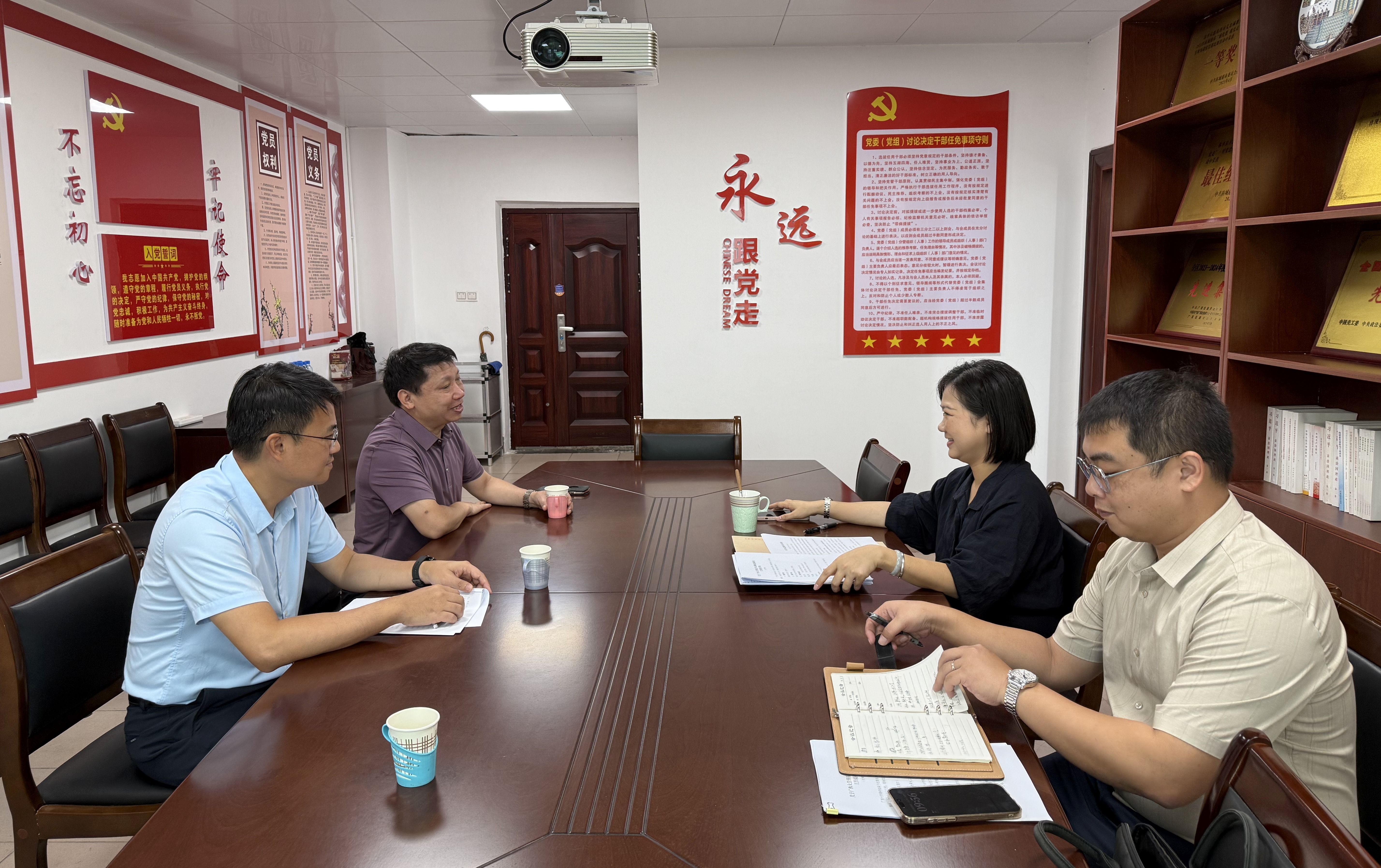 太阳集团城网站2017赴防城港东兴市走访调研 选调生工作